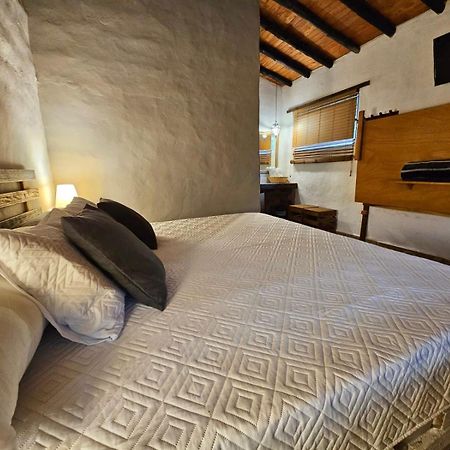 Cabanas Y Hostal Bonanza Mesa De Los Santos Los Santos  Eksteriør billede
